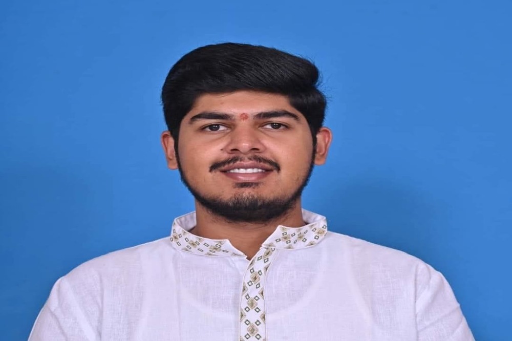 "राजकारण बाजूला ठेवून ऐतिहासिक विजयपूर शहराचा विकास निधी आणावं - सत्यजित पाटील* 